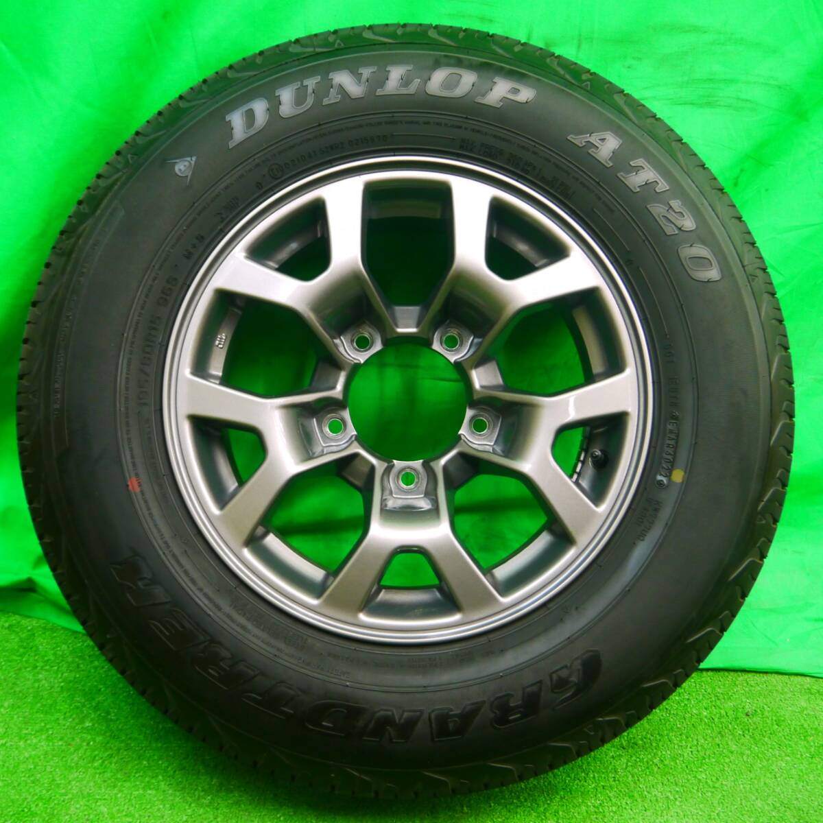 新車外し 22年 23年 5本★スズキ JB74W ジムニー シエラ 純正 195/80R15 ダンロップ AT20 グラントレック PCD139.7/5H★3101703HDノ