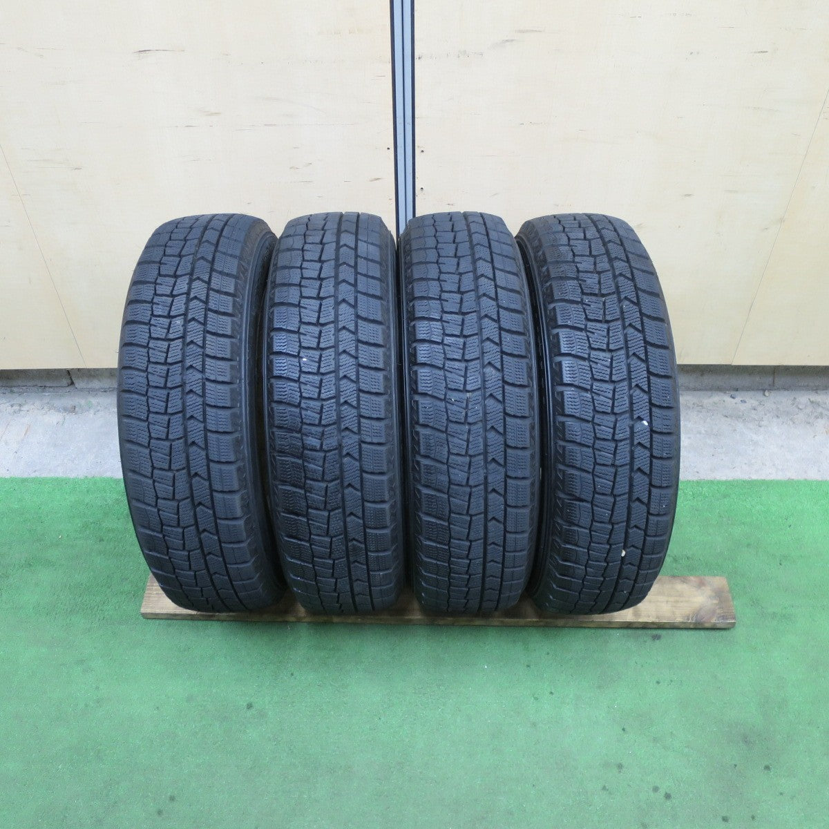 バリ溝!23年!キレイ!9.5分★スタッドレス 165/65R14 ダンロップ ウインターマックス WM02 NEXTA ネクスタ 14インチ PCD100/4H★6022304TTス