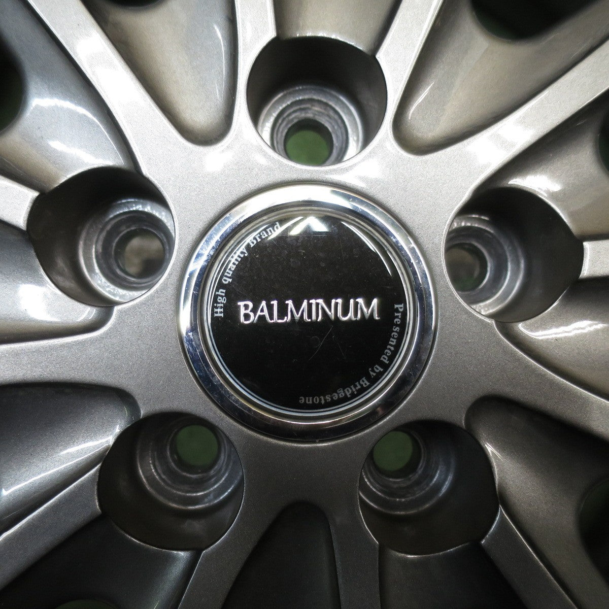 バリ溝!22年!キレイ!9.5分★インプレッサ 等 205/50R17 スタッドレス ブリヂストン ブリザック VRX3 BALMINUM バルミナ 17インチ PCD100/5H★5091902NJス