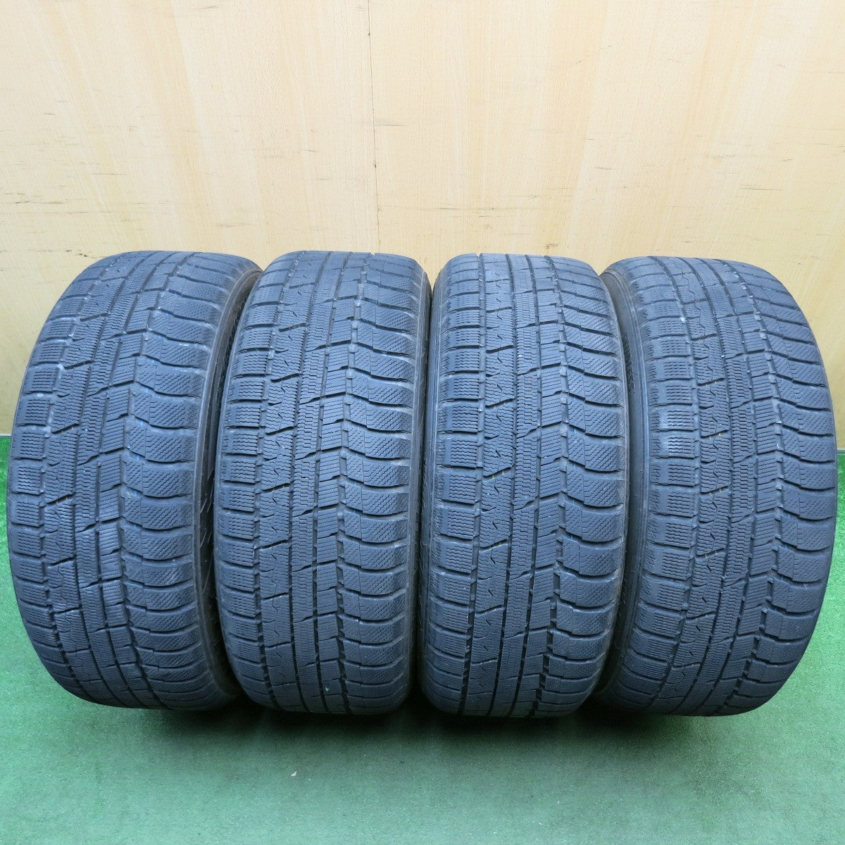 バリ溝!9.5分!付属品付き★スタッドレス 235/50R18 トーヨー ウインター トランパス TX FABULOUS PROFOUND ファブレス 18インチ PCD114.3/4H 5H マルチ★6051415HAス