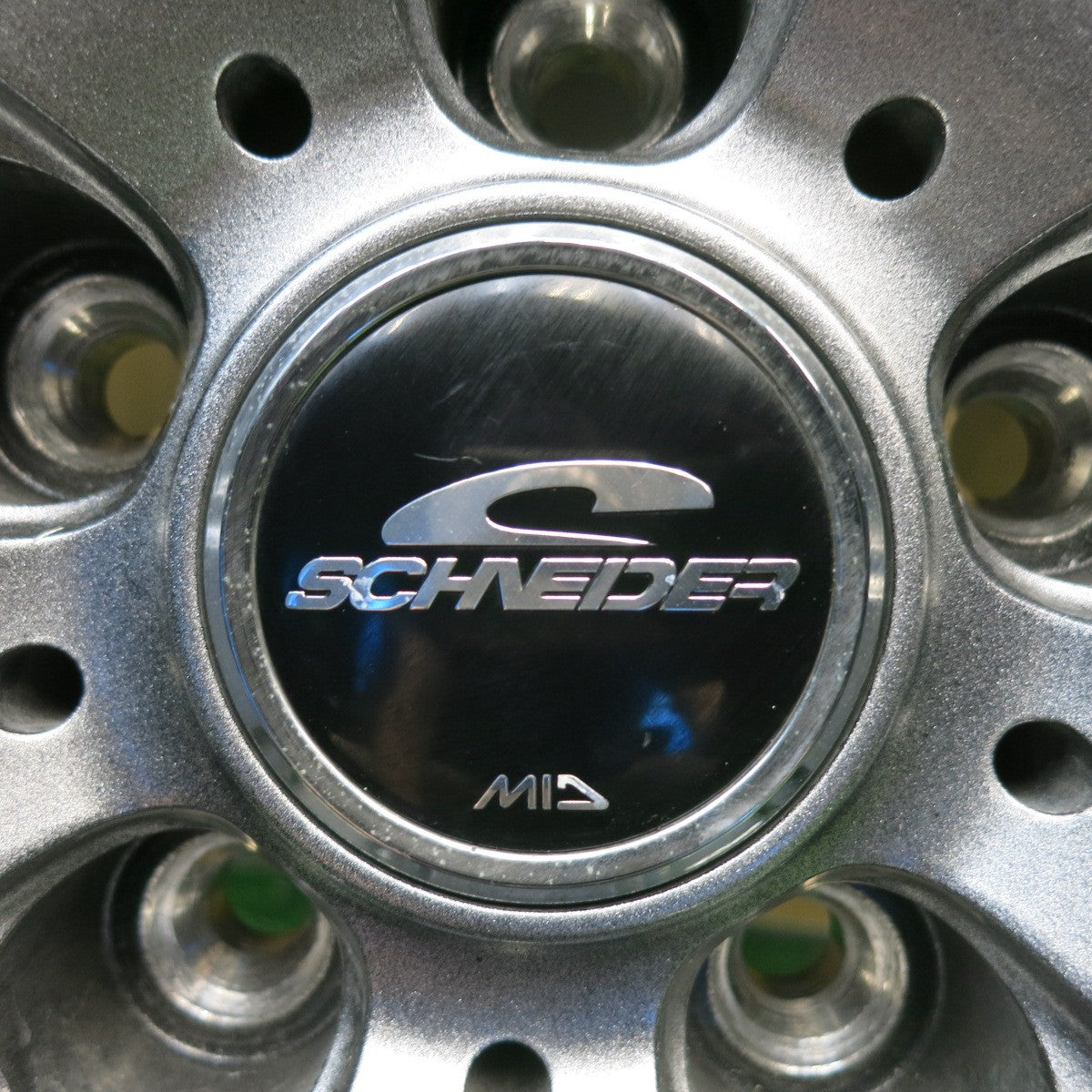 バリ溝!23年!9.5分◎スタッドレス 215/60R17 トーヨー ウインター トランパス TX SCHNEIDER MiD シュナイダー 17インチ PCD114.3/5H◎6100801HAス