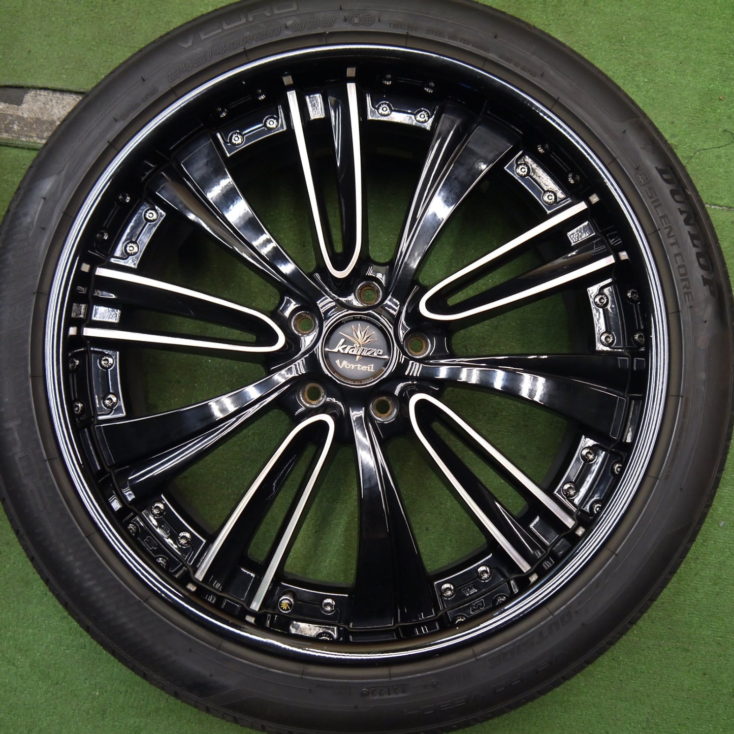 バリ溝!23年!キレイ!9.5分★Kranze Vorteil 245/40R20 ダンロップ VEURO VE304 クレンツェ ヴォルテイル 20インチ PCD114.3/5H★5070205Hノ