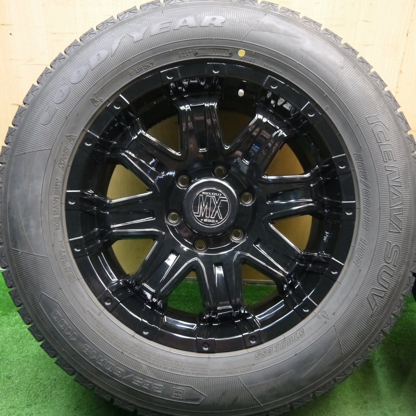 バリ溝!キレイ!9.5分★ロクサーニ ROCK KELLY MX-2 632 265/60R18 スタッドレス グッドイヤー アイスナビ SUV 18インチ ロックケリー PCD139.7/6H★5082202Hス