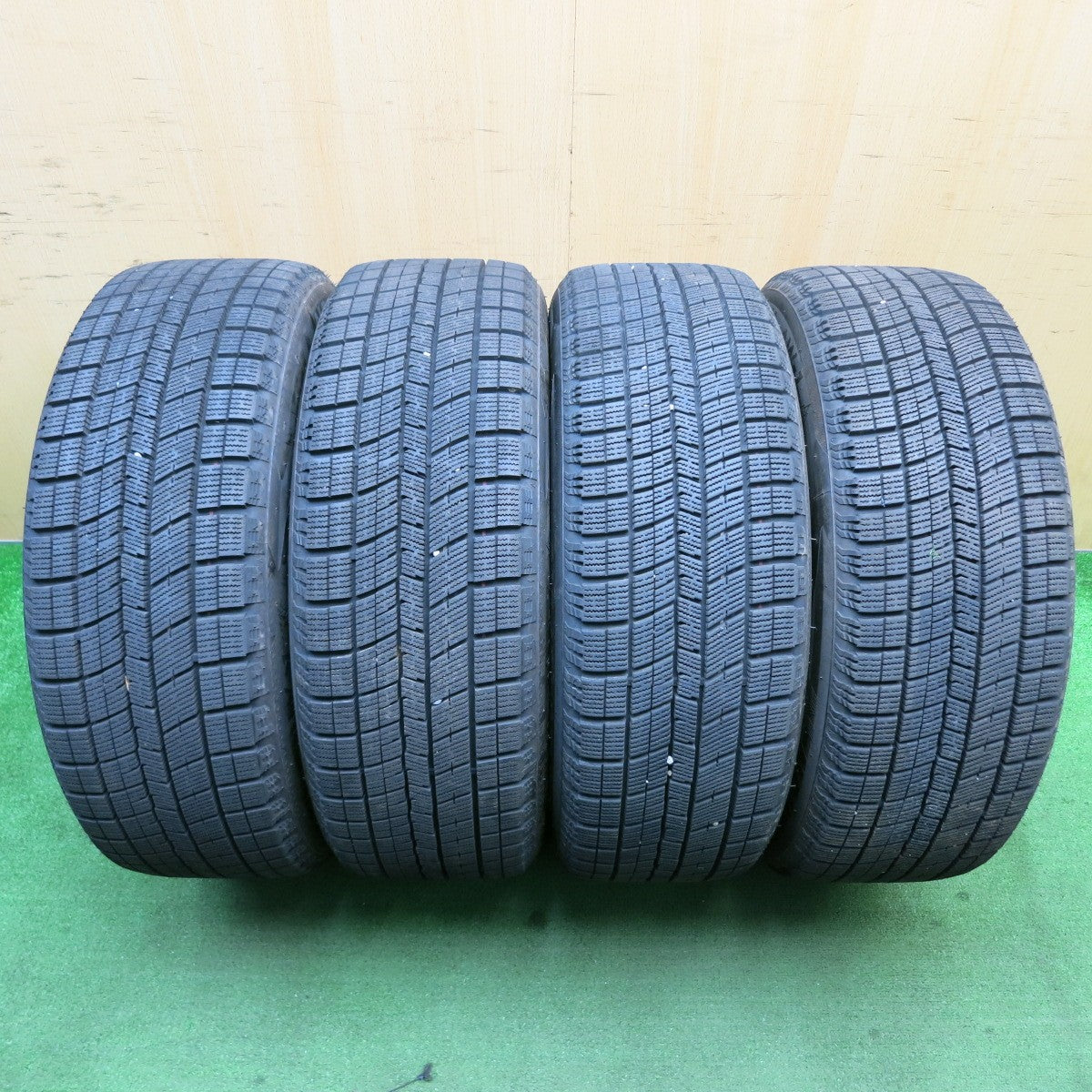 バリ溝!22年!9.5分以上★ボルボ 等 EUROTECH GAYA ELISI 215/55R18 スタッドレス ナンカン アイスアクティバ AW-1 ユーロテック ガヤ エリージ PCD108/5H★5052006TNス