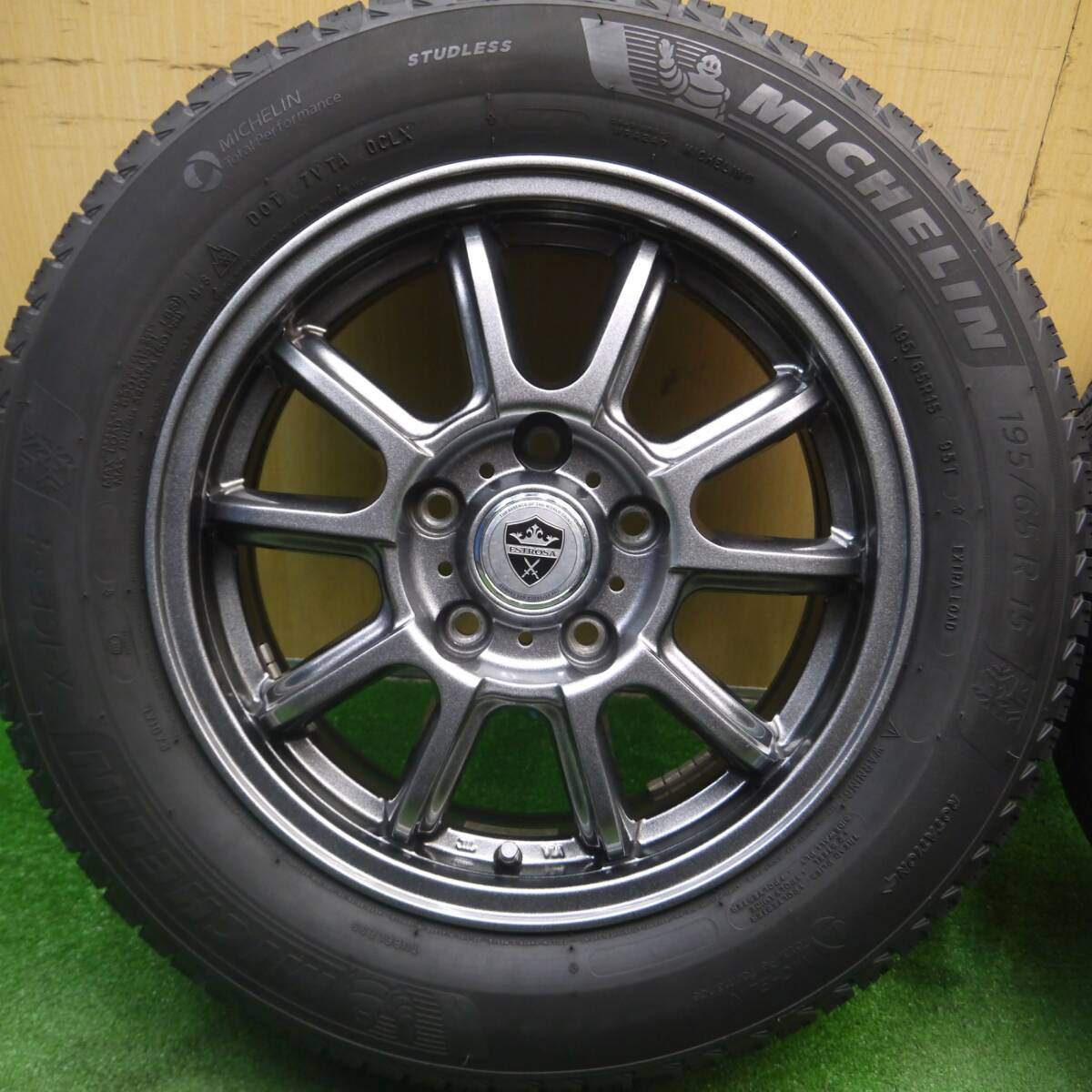 キレイ★スタッドレス 195/65R15 ミシュラン X-ICE3+ ESTROSA エステローザ 15インチ PCD114.3/5H★5021210Hス