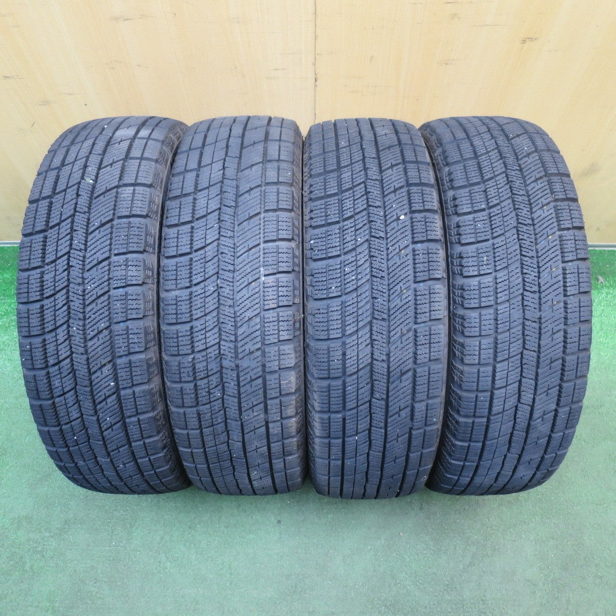 バリ溝!23年!8.5分★スズキ エブリイ ワゴン 純正 165/60R14 スタッドレス ナンカン アイスアクティバ AW-1 14インチ PCD100/4H★6051806NJス