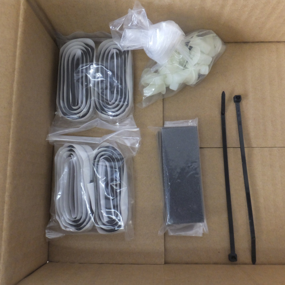 美品★三菱 MITSUBISHI 純正 汎用品 スピーカー 8720A166 2個 セット デリカD:5 ekスペース ekワゴン など★