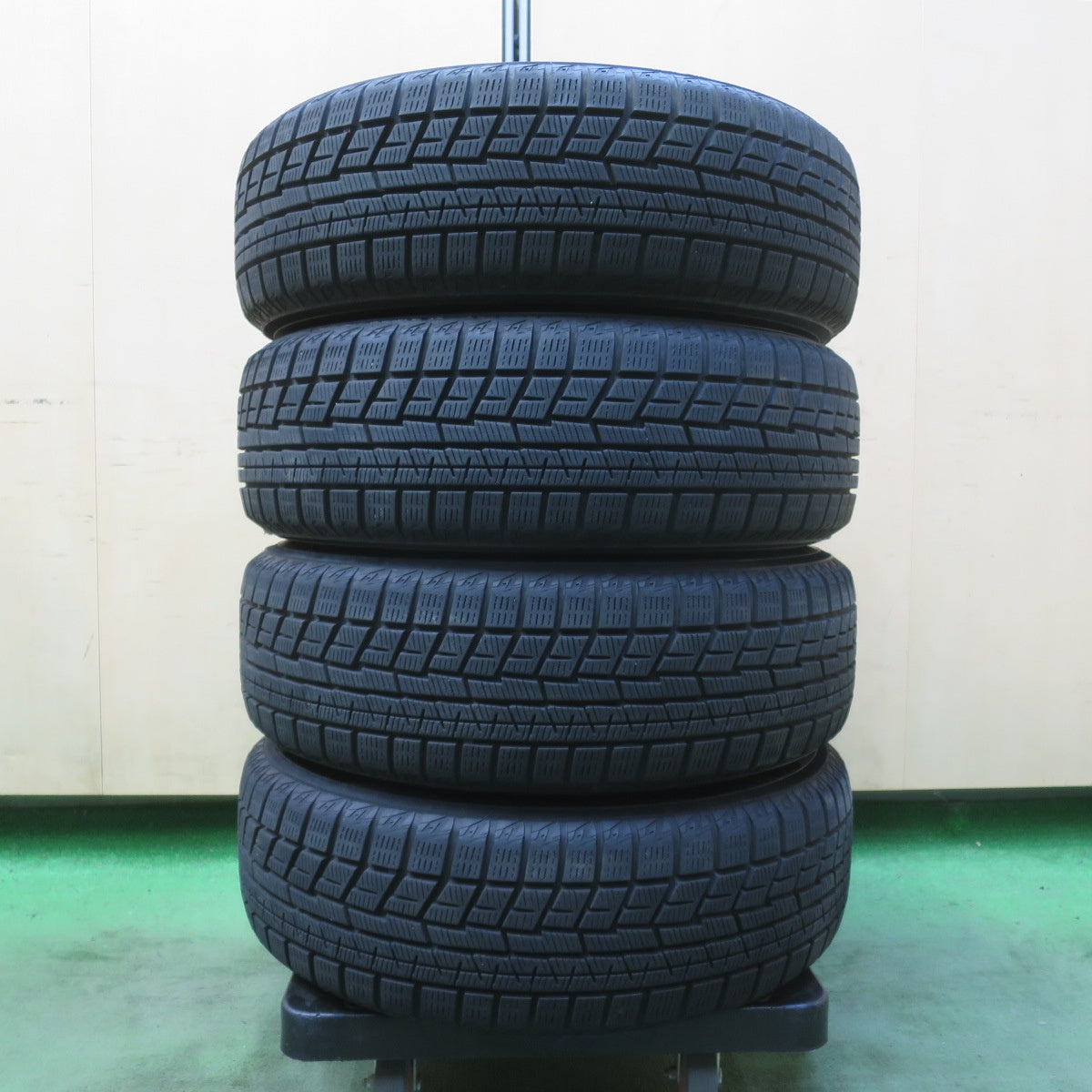 バリ溝!キレイ!9分★スタッドレス 175/65R14 ヨコハマ アイスガード iG60 S-HOLD 社外 アルミ 14インチ PCD100/4H★6052607イス