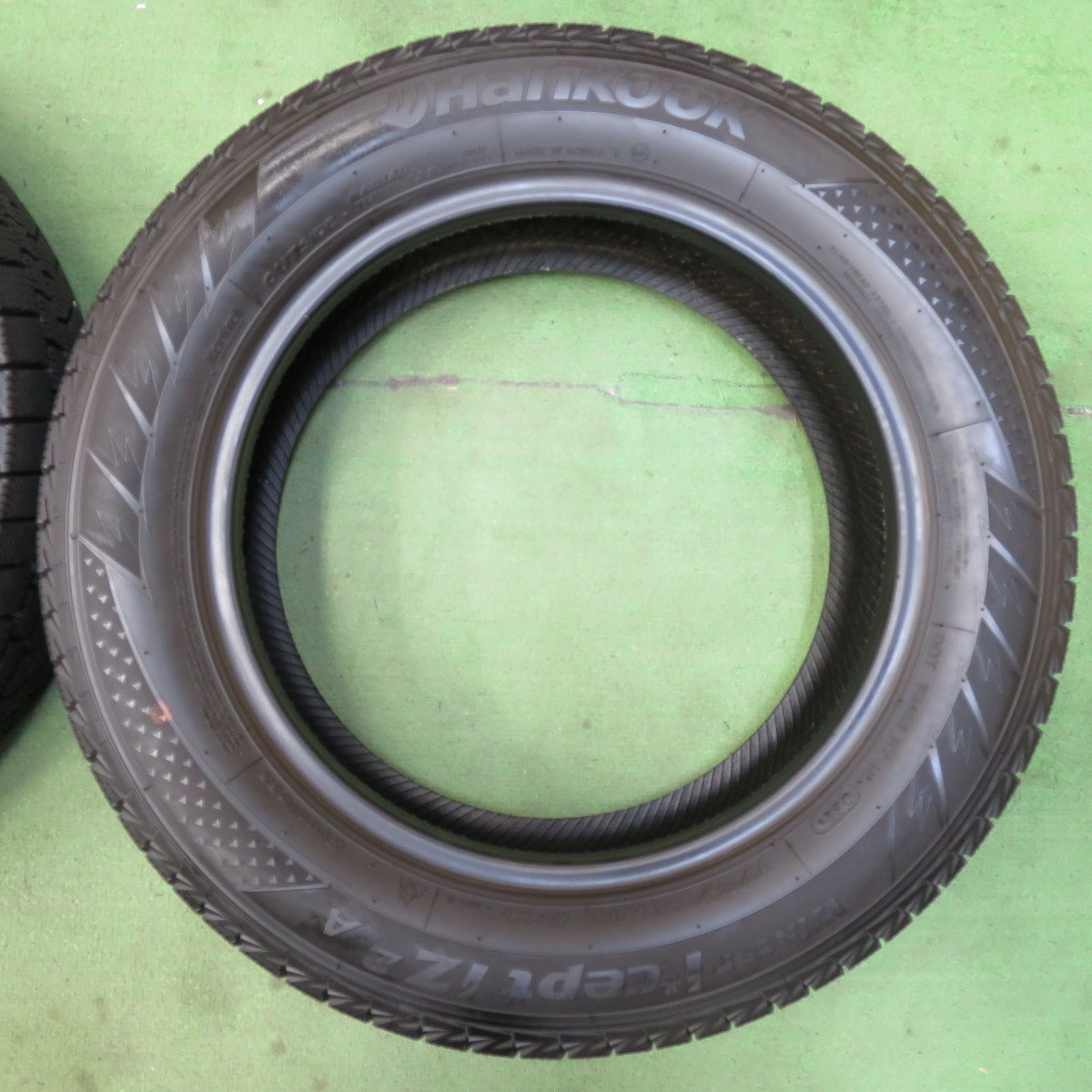 バリ溝!21年!9.5分★スタッドレス 175/65R15 ハンコック ウインター アイセプト IZ2A 15インチ ヤリス アクア スイフト フィット 等★5063009イスタ