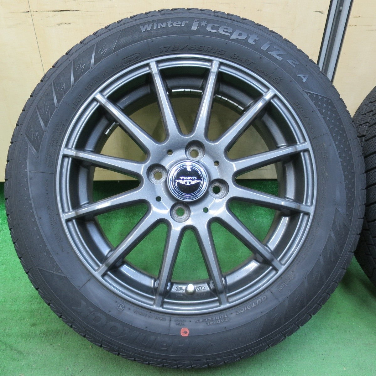 キレイ★スタッドレス 175/65R15 ハンコック ウインター アイセプト IZ2A TEAD テッド 15インチ PCD100/4H★5030607イス
