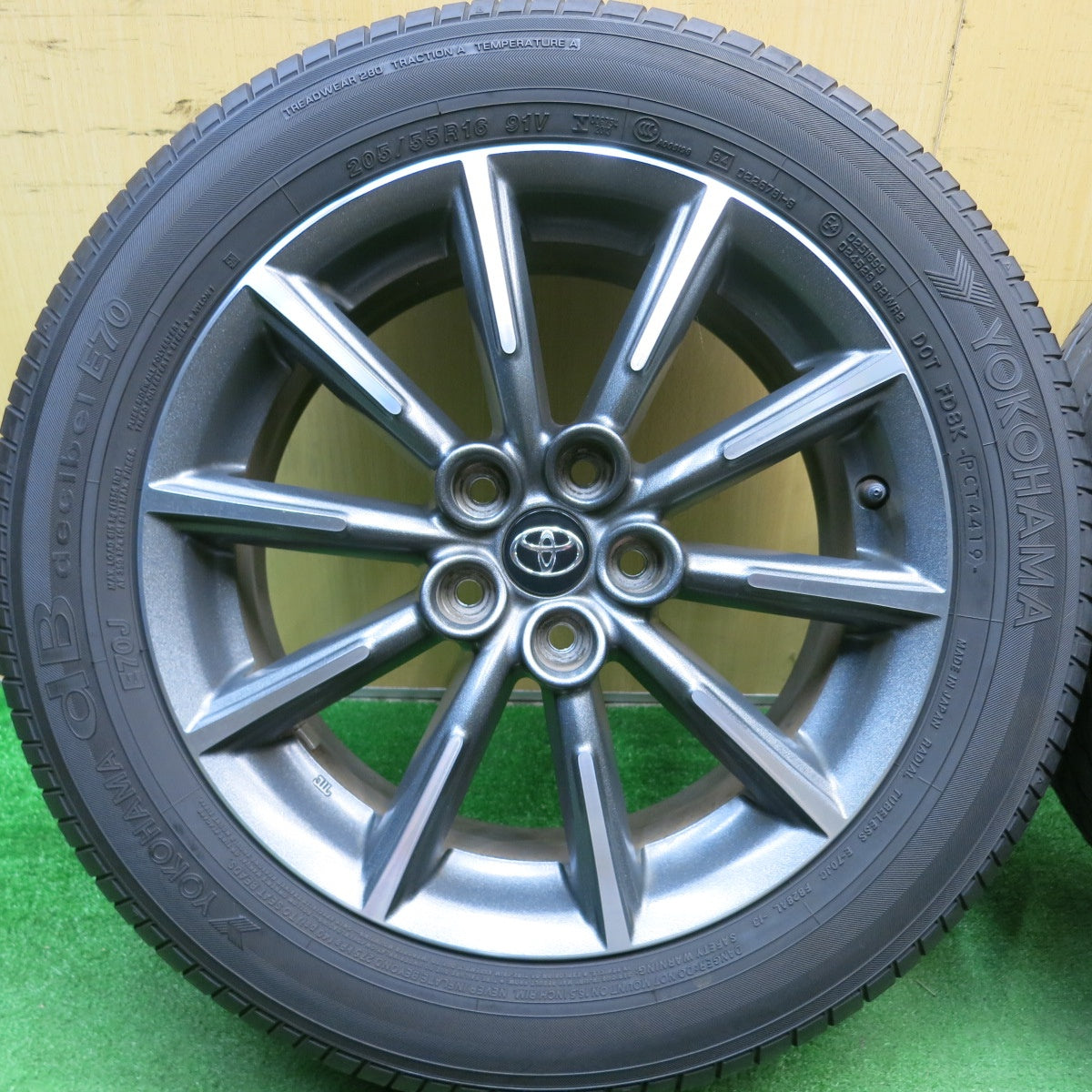 キレイ★トヨタ ZN6 86 スバル BRZ 純正 205/55R16 ヨコハマ dB デシベル E70 E70J 16インチ PCD100/5H★5042716HAノ