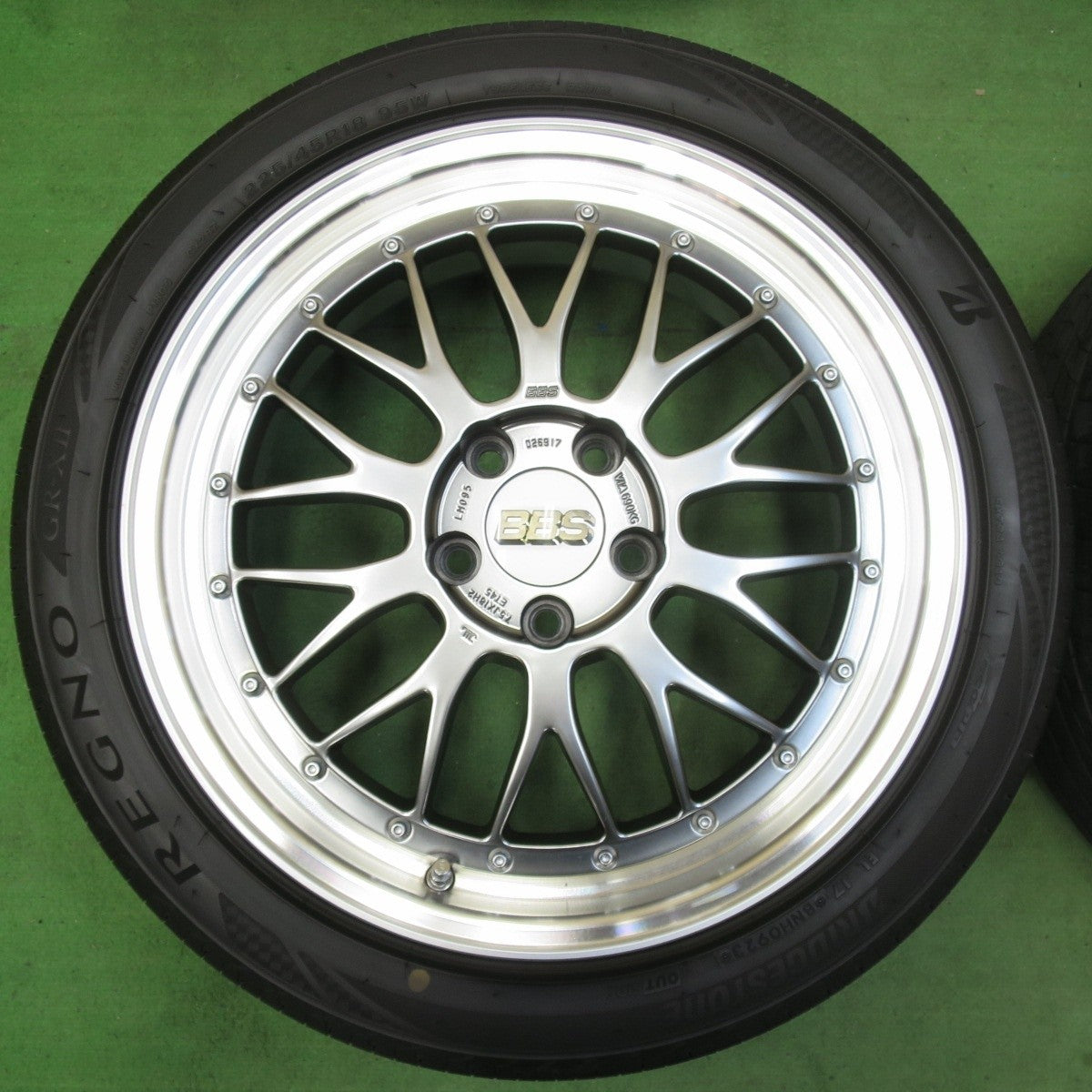 バリ溝!23年!キレイ!9.5分★BBS LM095 225/45R18 ブリヂストン レグノ GR-X2 18インチ PCD114.3/5H★5031009イノ