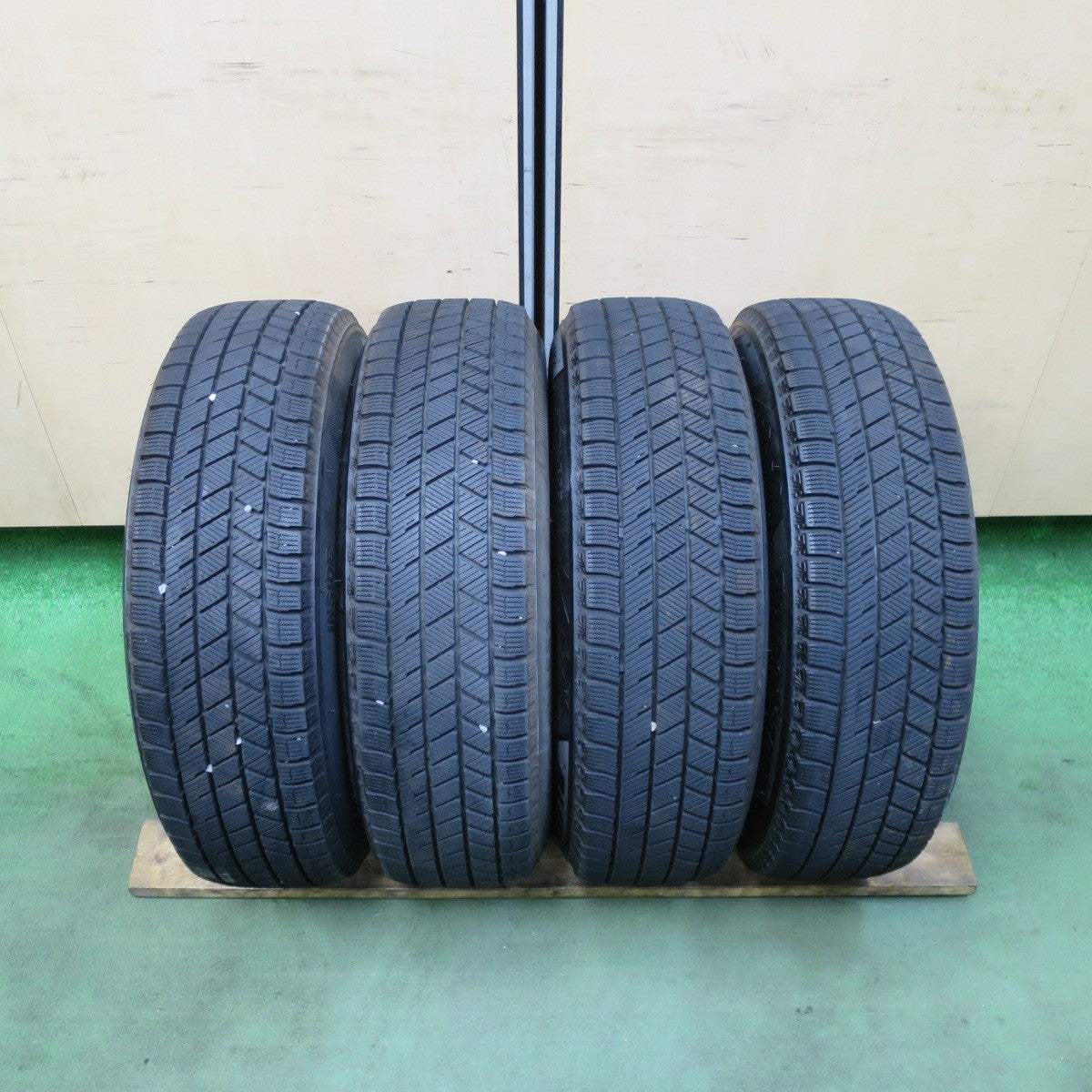 バリ溝!22年!9分★スタッドレス 165/70R14 ブリヂストン ブリザック VRX3 JOKER ICE ジョーカー アイス 14インチ PCD100/4H★5111404TTス
