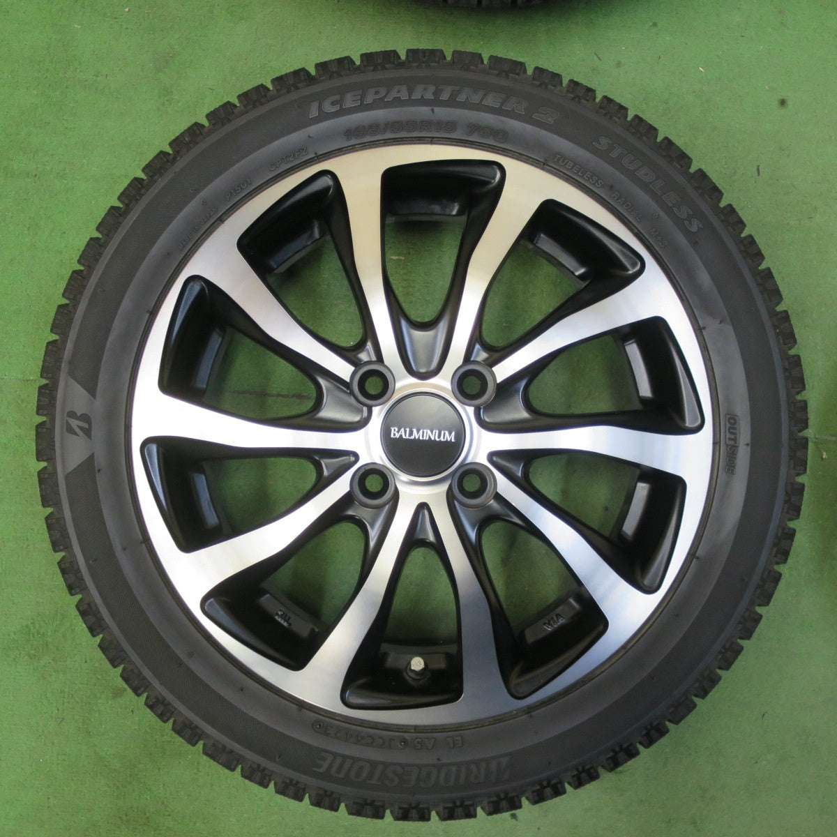 バリ溝!23年!キレイ!9分★スタッドレス 165/55R15 ブリヂストン アイスパートナー2 BALMINUM バルミナ 15インチ 軽サイズ N-BOX デイズ 等 PCD100/4H★5061903TTス