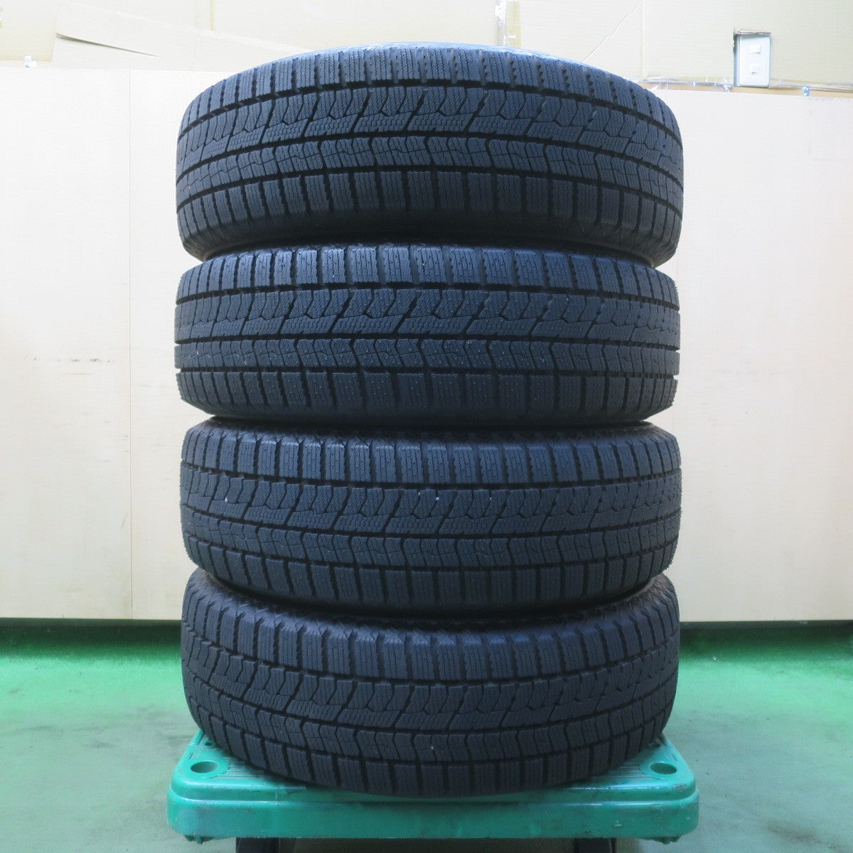 ほぼ未使用!25年!キレイ★スタッドレス 195/65R16 トーヨー オブザーブ GIZ2 社外 アルミ 16インチ PCD100/4H★6043016イス