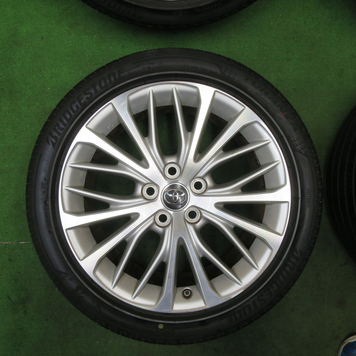 センサー付!バリ溝!キレイ!9.5分★トヨタ 70系 カムリ 純正 235/45R18 ブリヂストン トランザ T005A 18インチ PCD114.3/5H★5092403TTノ