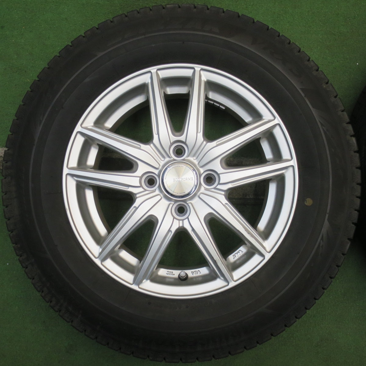 バリ溝!21年!キレイ!9.5分★スタッドレス 185/70R14 ブリヂストン ブリザック VRX3 ECO FORME エコフォルム 14インチ PCD100/4H★5092904NJス