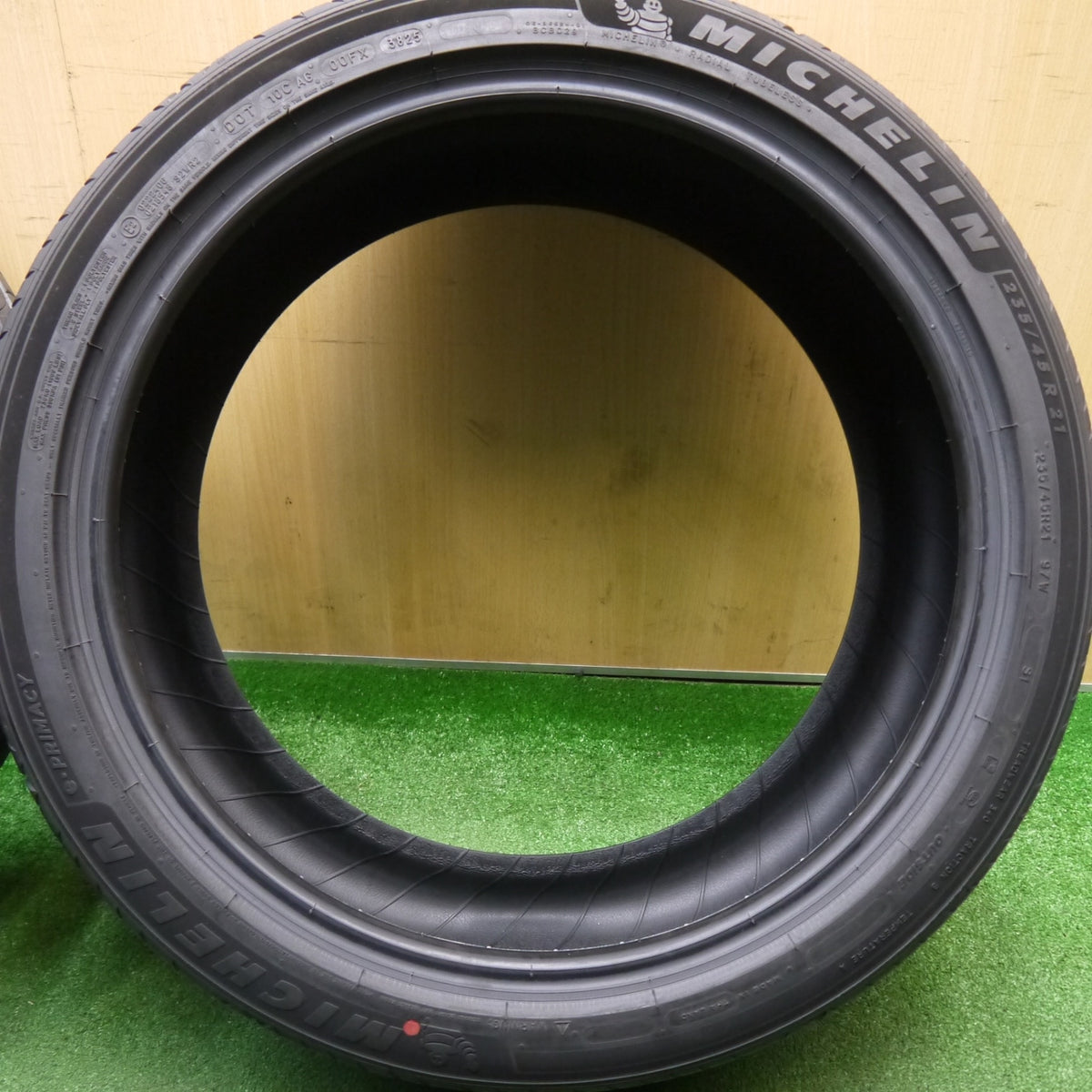 新車外し!25年★235/45R21 ミシュラン e・PRIMACY eプライマシー 21インチ タイヤ クラウン スポーツ クロスオーバー 等★5121906Hノタ