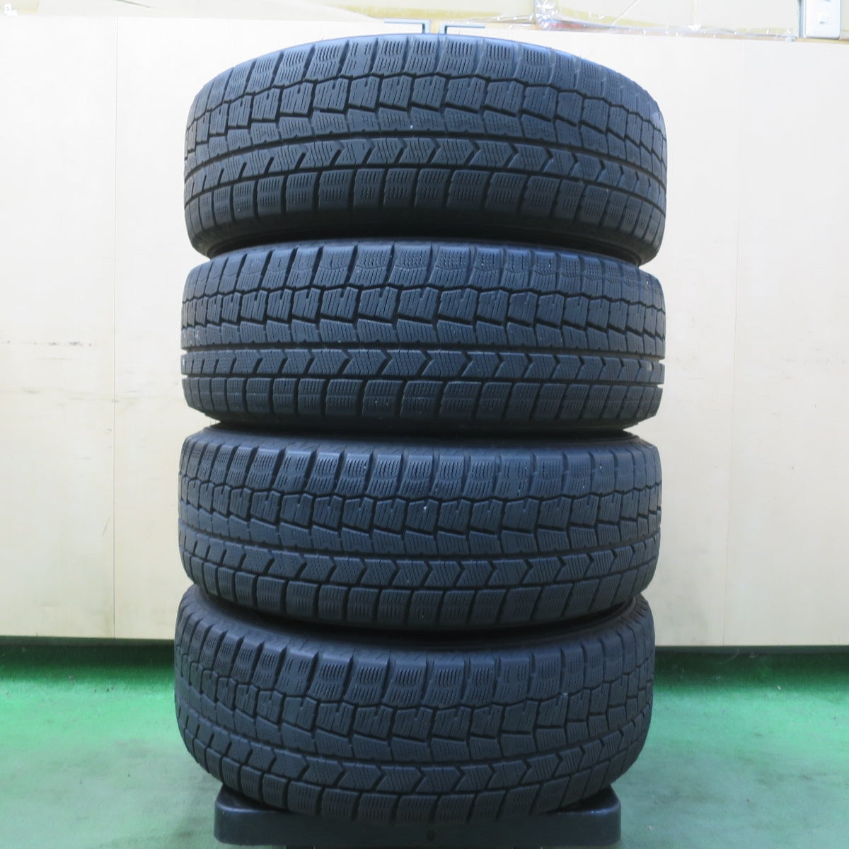 バリ溝!23年!キレイ!9分◎スタッドレス 195/65R15 ダンロップ ウインターマックス WM02 PRD 社外 アルミ 15インチ PCD114.3/5H◎6071103イス