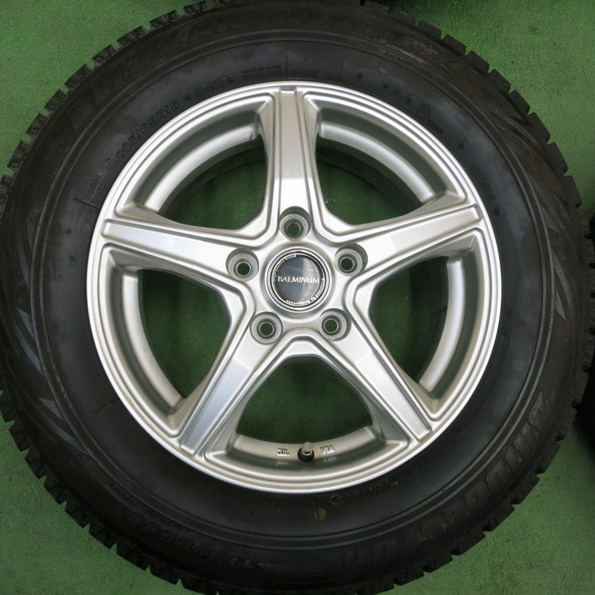 超バリ溝!キレイ!ほぼ10分★スタッドレス 205/65R15 ブリヂストン ブリザック REVO GZ BALMINUM バルミナ 15インチ PCD114.3/5H★5050102TTス