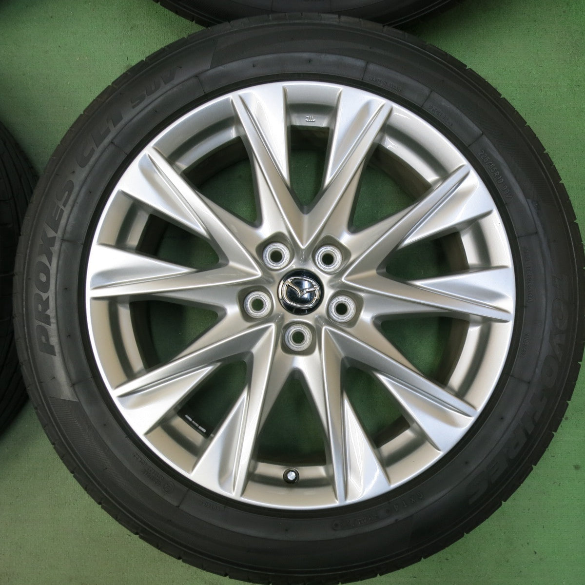 バリ溝!23年!キレイ!9.5分以上★マツダ CX-8 純正 225/55R19 トーヨー プロクセス CL1 SUV 19インチ CX8 PCD114.3/5H★5052814SYノ
