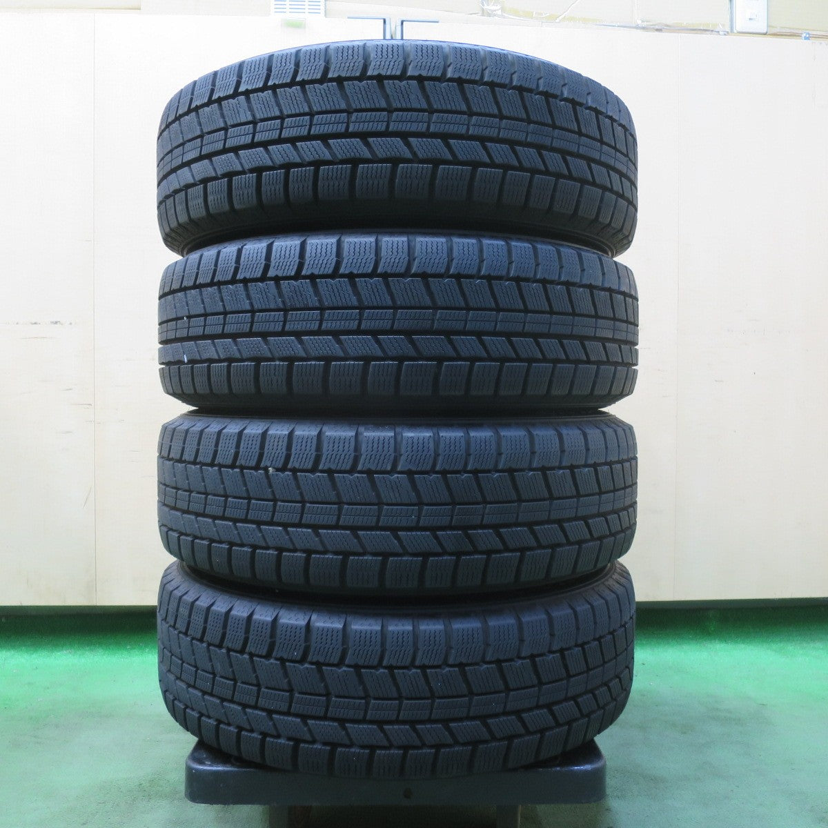 超バリ溝!22年!キレイ!ほぼ10分★スタッドレス 175/65R15 オートバックス ノーストレック N5 LEBEN レーベン 15インチ PCD100/4H★5112105イス