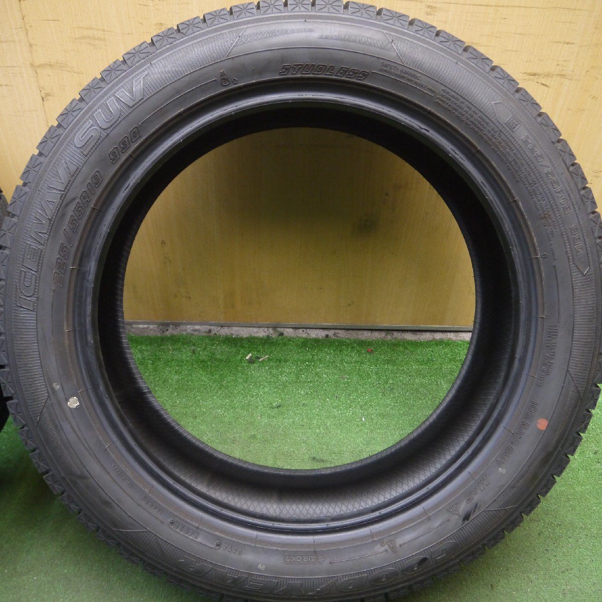 超バリ溝 21年 9.5分以上★スタッドレス 225/55R19 グッドイヤー アイスナビSUV タイヤ 19インチ ハリアー CX-8等★4011014Hスタ