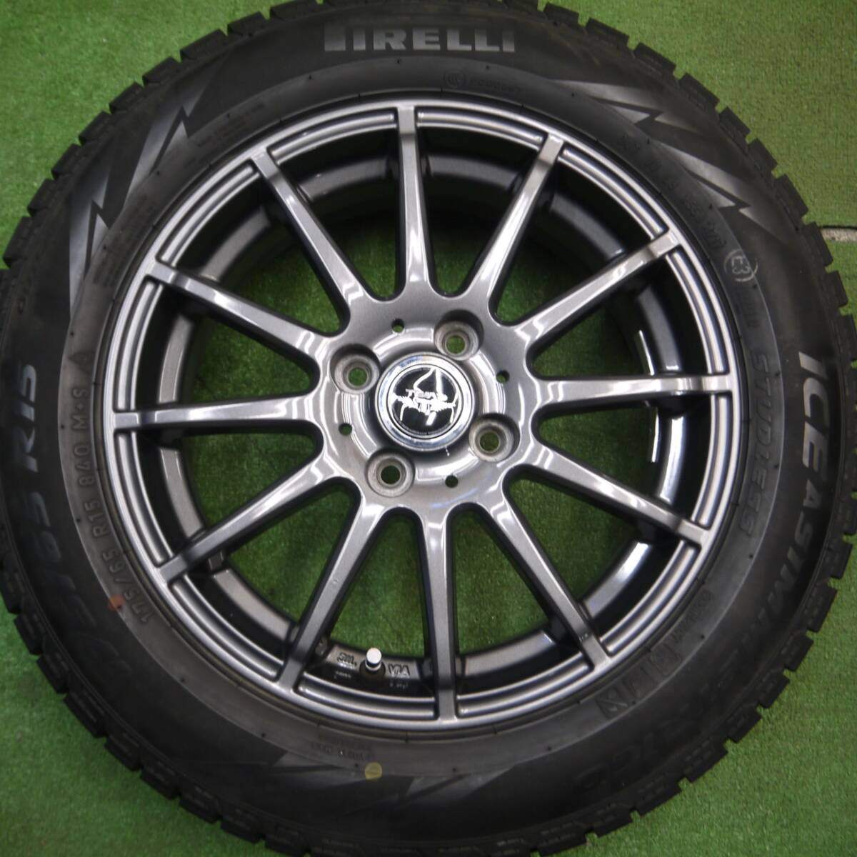 バリ溝!キレイ!9分★スタッドレス 175/65R15 ピレリ アイスアシンメトリコ TEAD テッド 15インチ PCD100/4H★5012213Hス