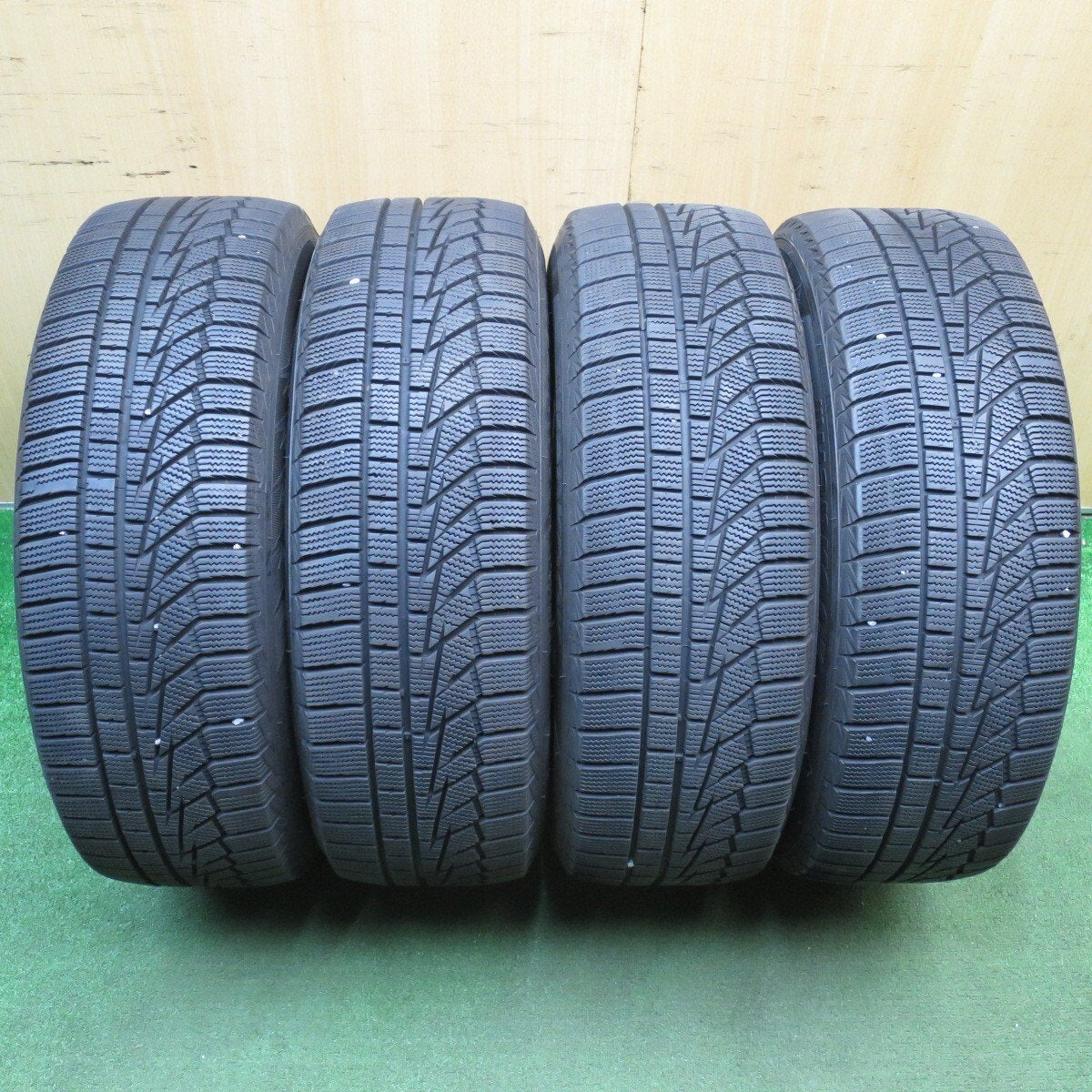 バリ溝!キレイ!9.5分★スタッドレス 195/65R15 ハンコック ウインター アイセプト IZ2A GMach 15インチ PCD114.3/5H★2121312クス