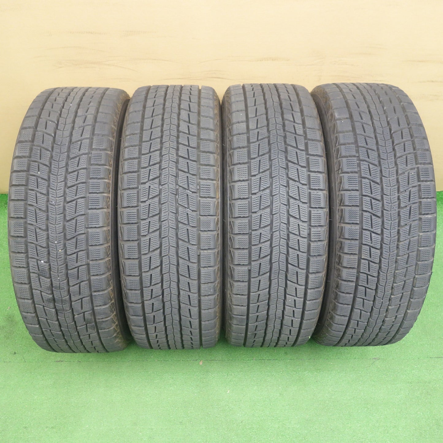 バリ溝!キレイ!9.5分★スバル XV アドバンス 純正 225/55R18 スタッドレス ダンロップ ウインターマックス SJ8 18インチ PCD100/5H★6040604KTス