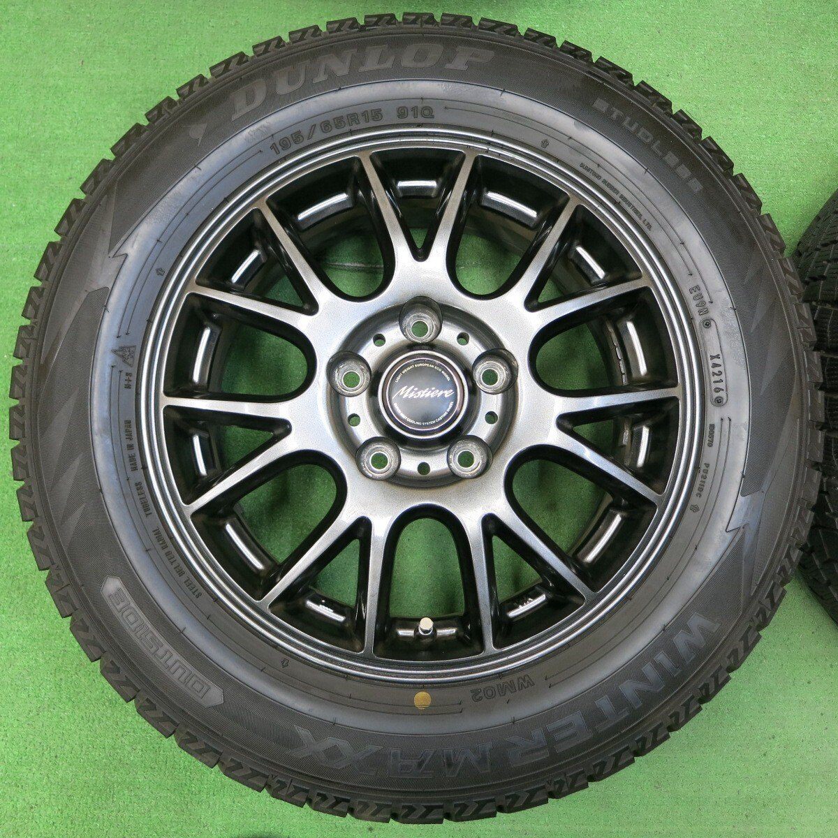 バリ溝 キレイ 9分★スタッドレス 195/65R15 ダンロップ ウインターマックス WM02 Mistiere PCD114.3/5H★4051107イス