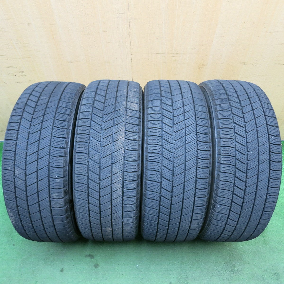 バリ溝!9.5分◎スバル インプレッサ スポーツ 純正 225/40R18 スタッドレス ブリヂストン ブリザック VRX3 18インチ PCD100/5H◎6071903HAス