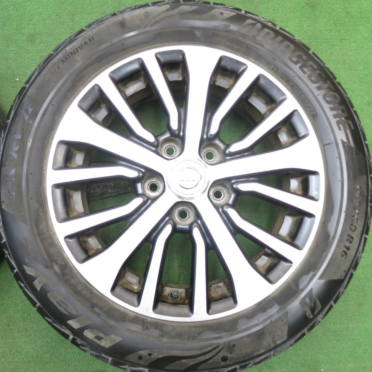 バリ溝!22年!9分★日産 C26 セレナ ハイウェイスター 純正 195/60R16 ブリヂストン プレイズ PX-RV2 16インチ PCD114.3/5H★5061602AKノ