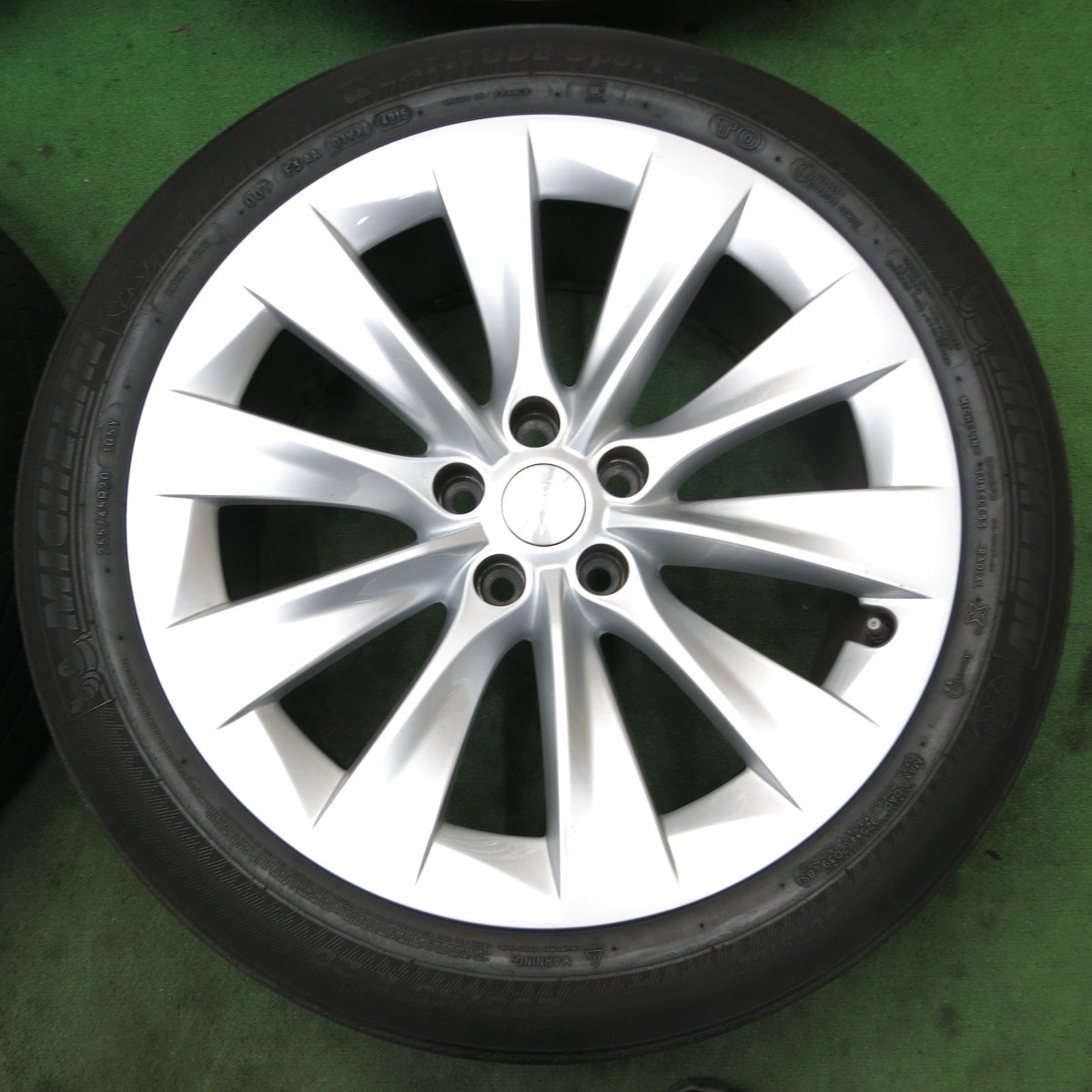 4本価格★テスラ モデルX 純正 255/45R20 275/45R20 ミシュラン LATITUDE Sport3 TO 20インチ PCD120/5H★5072903ナノ