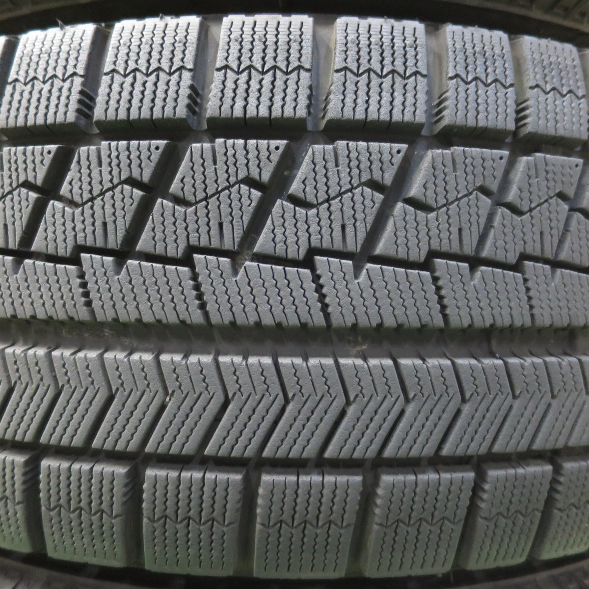 バリ溝!21年!キレイ!9.5分★ワーゲン 等 205/55R16 スタッドレス ブリヂストン ブリザック VRX Team Sparco チームスパルコ 16インチ PCD112/5H★5051206イス