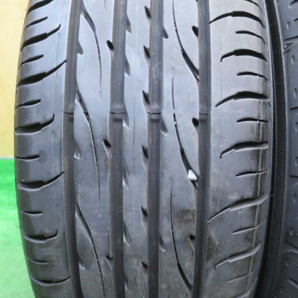 バリ溝!9.5分★195/65R15 ダンロップ エナセーブ EC203 タイヤ 15インチ ノア ヴォクシー ステップワゴン プリウス カローラ 等★6021011NJノタ