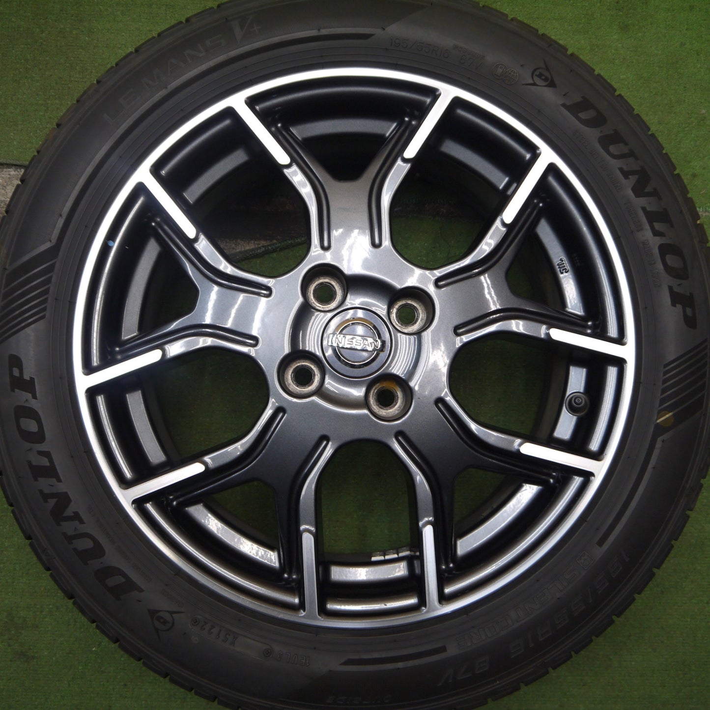 バリ溝!22年!キレイ!9.5分★日産 E12 ノート ニスモ 純正 ENKEI 195/55R16 ダンロップ LE MANS V+ 16インチ エンケイ PCD100/4H★5092909Hノ
