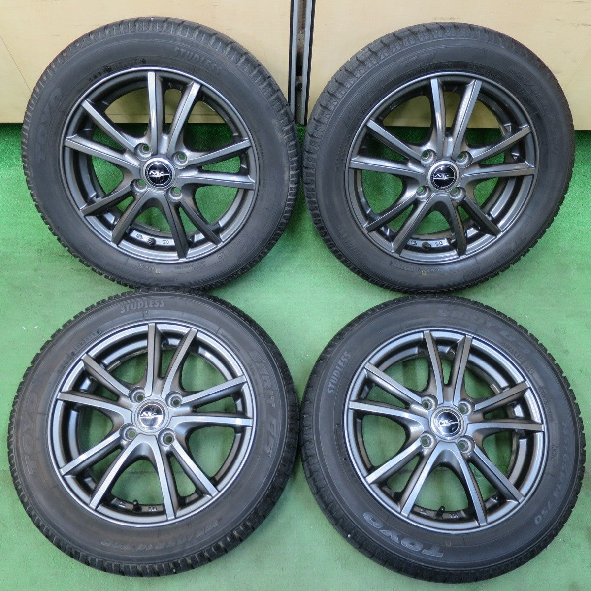 バリ溝!9分★スタッドレス 155/65R14 トーヨー ガリット G5 NIRVANA NV ニルバーナ ニルヴァーナ 14インチ PCD100/4H★5032708イス