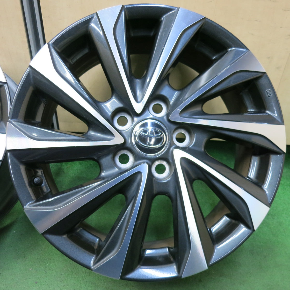 4本価格★トヨタ 90系 ノア ヴォクシー 純正 ホイール 17インチ 17×6J PCD114.3/5H★5071106SYホ