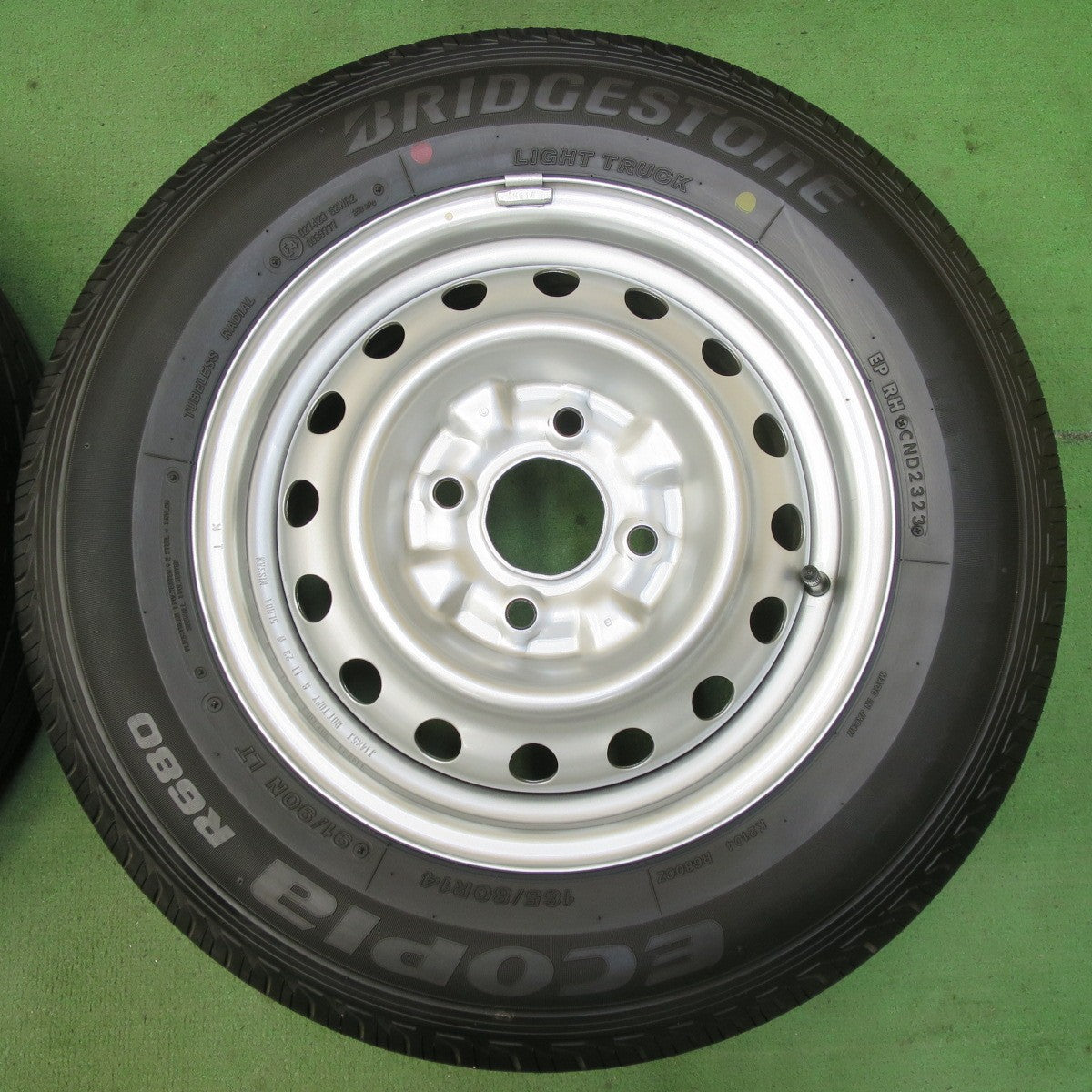 新車外し!23年★日産 NV200 バネット 純正 TOPY スチール 165/80R14 97/95N ブリヂストン エコピア R680 14インチ PCD114.3/4H★5071702イノ