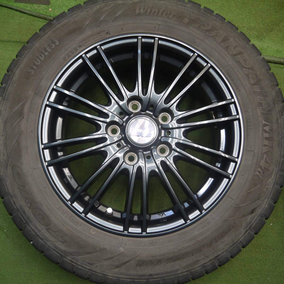 4本価格★スタッドレス 195/65R15 トーヨー ウインター トランパス MK4 VELVA AGUDO ヴェルヴァ PCD114.3/5H★4072206Hス
