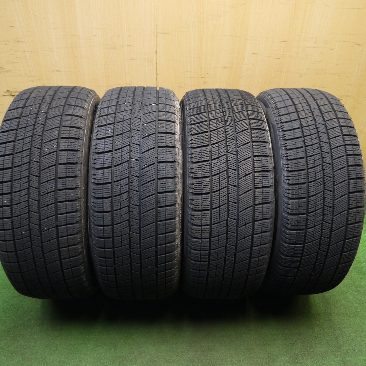 バリ溝!22年!ほぼ10分★スタッドレス 235/50R18 ナンカン アイスアクティバ AW-1 タイヤ 18インチ アルファード ヴェルファイア 等★5040407Hスタ