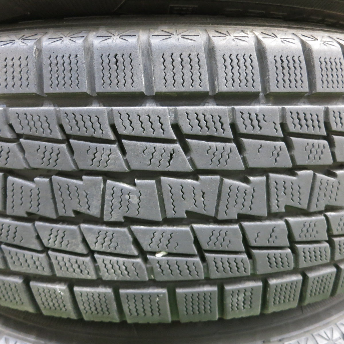 バリ溝!9分★スタッドレス 225/65R17 グッドイヤー アイスナビ SUV ravrion ラブリオン 17インチ PCD114.3/5H★5050502ナス