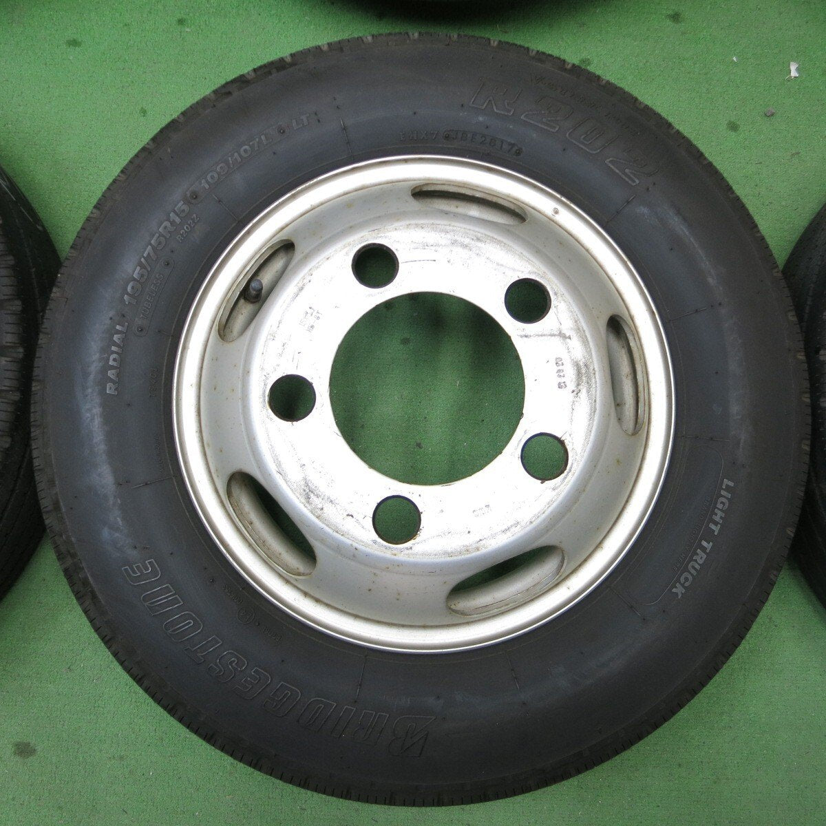 6本価格★トラック タイヤ 195/75R15 109/107L ブリヂストン R202 KWC 115-8T スチール 15インチ PCD208/5H★5021203ナノ
