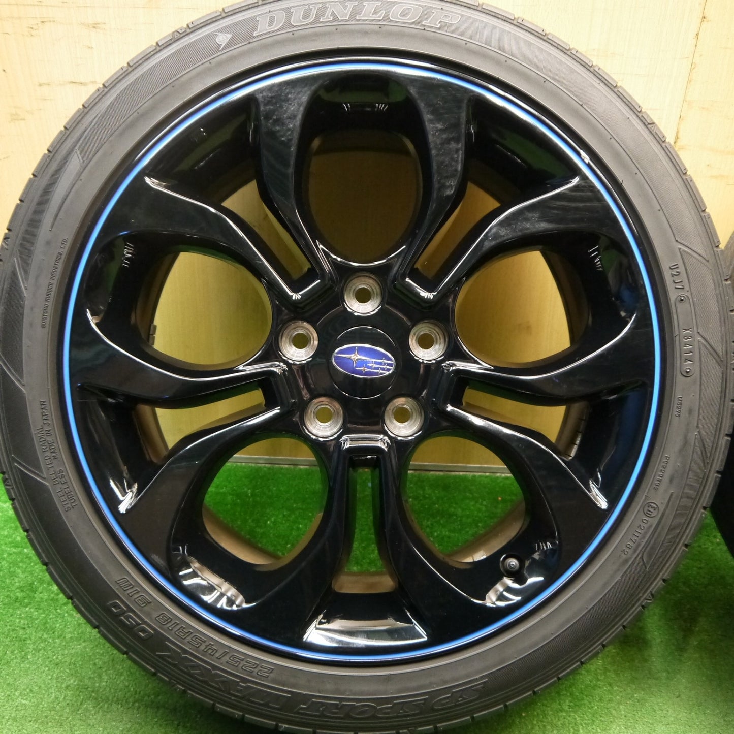 キレイ★スバル レヴォーグ VM 純正 OP 225/45R18 ダンロップ SPスポーツマックス 050 18インチ PCD114.3/5H★5041504Hノ