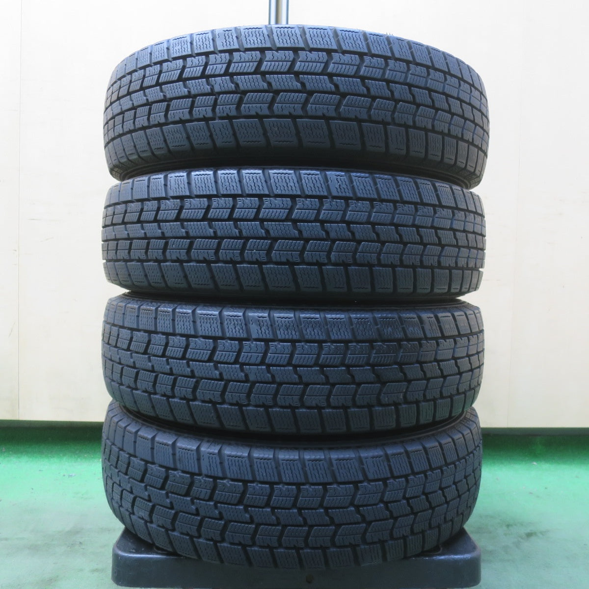 バリ溝!8.5分◎スタッドレス 155/65R14 グッドイヤー アイスナビ7 ravrion RS01 ラブリオン 14インチ PCD100/4H◎6101606イス