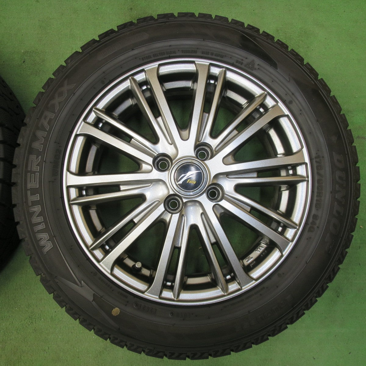キレイ!21年★スタッドレス 175/65R15 ダンロップ ウインターマックス WM02 Fang ファング 15インチ PCD100/4H★5043003イス