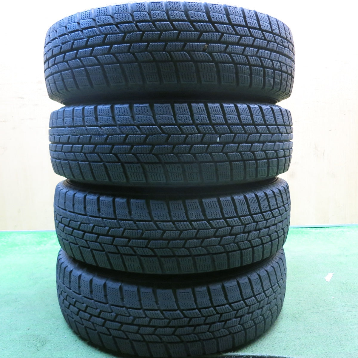 バリ溝!9分★トヨタ ヴィッツ 純正 スチール 165/70R14 スタッドレス グッドイヤー アイスナビ6 14インチ PCD100/4H★5072602HAス