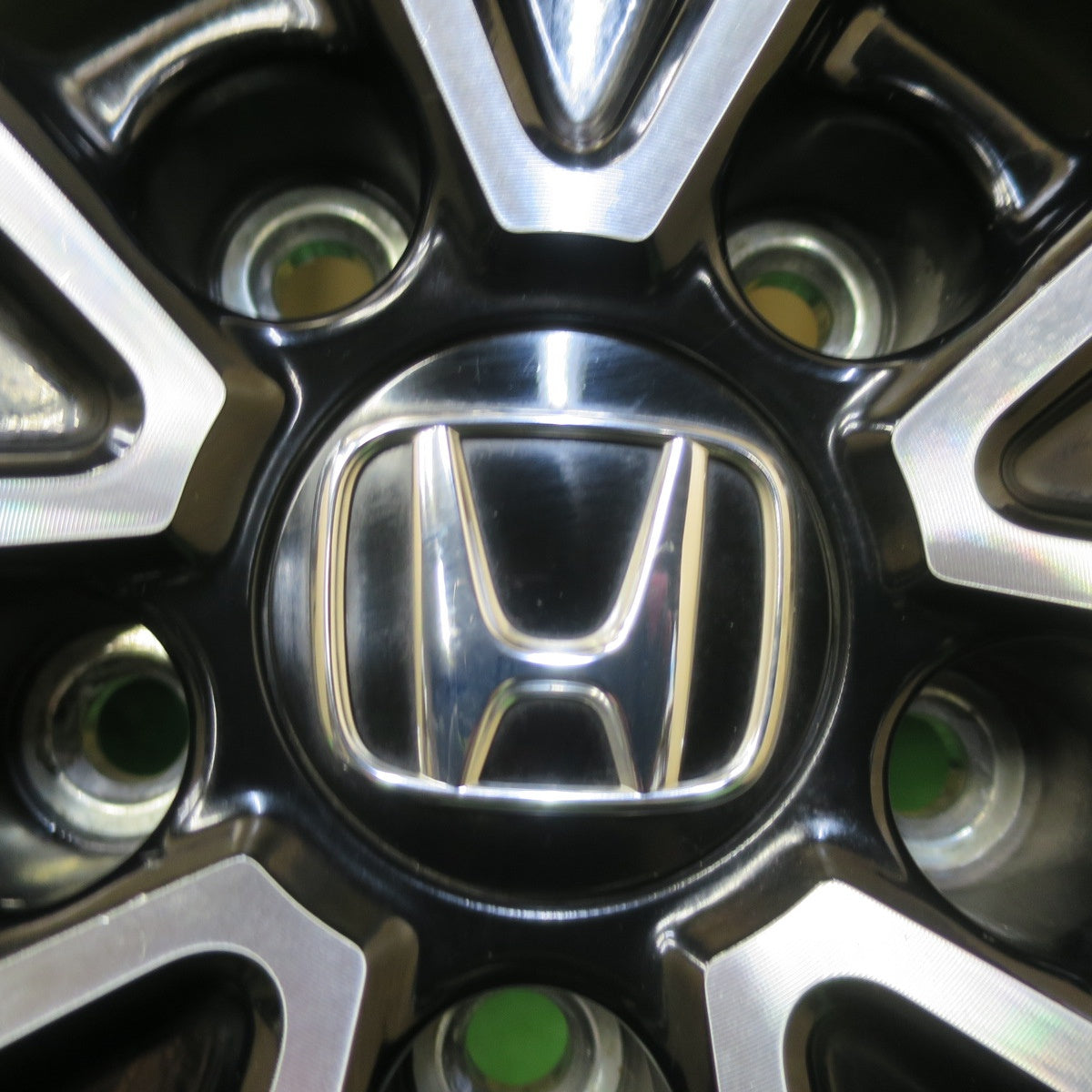 キレイ!22年★ホンダ RV 5 ヴェゼル e:HEV 純正 225/50R18 ブリヂストン アレンザ H/L33 18インチ PCD114.3/5H★5070901イノ