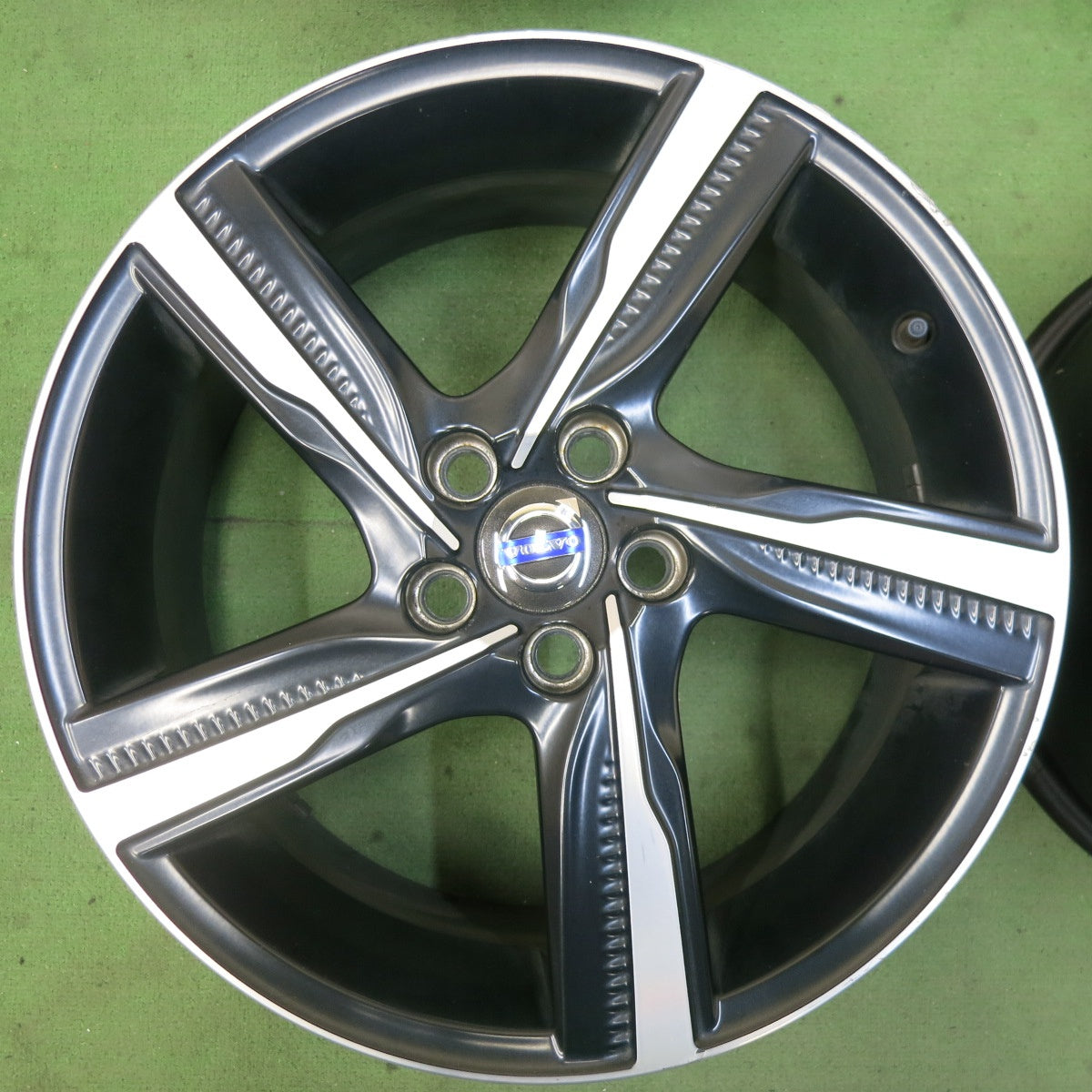 希少!4本価格★ボルボ V40 Rデザイン 純正 ホイール 18インチ 18×7.5J PCD108/5H★5071801SYホ